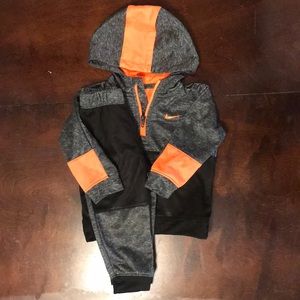 Nike sweat suit! Super cute 12-18months Toddlers!